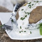 How to Bake White Potatoes