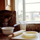 Tips on Keeping Pie Crust from Shrinking While Baking Without Filling