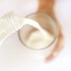How to Add Oil to Dry Powdered Milk to Make Whole Milk