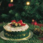 Ideas for How to Decorate a Round Christmas Cake