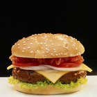 How to Decorate a Hamburger Cake