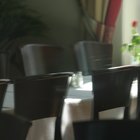 How to Arrange Long Tables for a Party