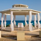 How to Decorate a Gazebo With Wedding Tulle