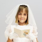 The Proper Attire for a Girl's First Holy Communion