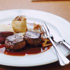 How to Cook a Tenderloin Using Stoneware
