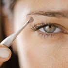 How to Shape Your Brows for the First Time