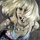 How to Flatten the Top of a New Wig