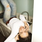 How to Shred Jeans With a Knife