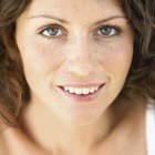 How to Reduce Pimples and Redness Quickly