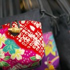 How to Find Wholesale Authentic Handbags