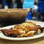 How Many Calories Are in Garlic Chicken Chinese Food?