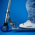 How to Get Rid of Yellow Stains on Canvas Shoes