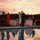 Funny Things to Do at a Fiftieth Wedding Anniversary for Your Parents