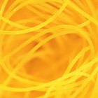 How to Cook Angel Hair Pasta With Garlic and Butter