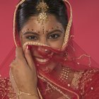 How to Wear a Maang Tikka