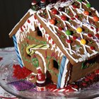 Easy Gingerbread Houses for Kids Made With Graham Crackers