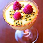 How to Keep Custard Sauce From Curdling