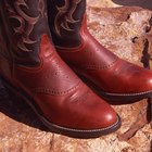 How to Shrink Western Boots Using Vinegar