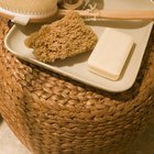 How to Do a Relaxing Spa Bath at Home for Men
