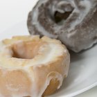 How to Make Glaze for Donuts With Milk & Sugar