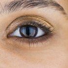 How to Keep Eyelashes From Falling in Your Eyes
