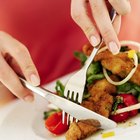 How to Bake Chicken Breast With Cornmeal