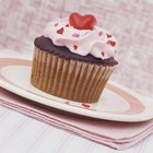How to Bake Messages Into Cupcakes