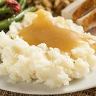 How Many Calories Are in Mashed Potatoes With Gravy?