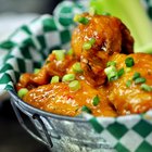 How to Crisp Chicken Wings on a Charcoal Grill With Baking Soda