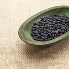 Are Black Beans & Lima Beans Good for Your Diet?