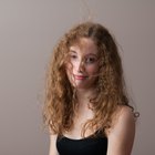 How to Control Frizzy Hair Naturally