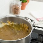 How to Cook Spaghetti to Use the Next Day