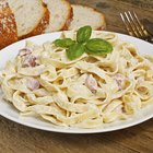 How do I Make Noodles With a Light Butter Sauce?