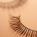 How to Keep False Eyelashes From Lifting