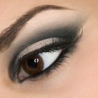 How to Line Your Lower Lash Line With Pencil