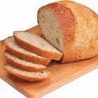 How to Make Toasted Bread Sticks With Sliced Bread
