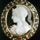 How to Date a Brooch