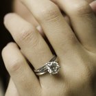 How to Fit an Oversized Finger Ring
