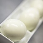 Cómo usar huevos como un experimento para la higiene dental
