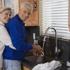 How to Sanitize Cooking Utensils With Bleach