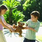 How to Deal with Family Conflicts Among Siblings