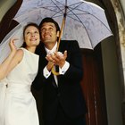 How to Decorate a Bridal Umbrella