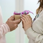 What Are Sweet Things to Give to a Crush?