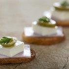 What Are the Health Benefits of White Cheddar Cheese?