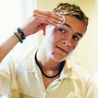 How to Get a Pimple to Go Away Fast