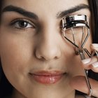 How to Make Your Eye Makeup Look Pretty With Only Eyeliner & Mascara