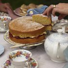 What Causes Bubbles on Top of Cakes When Baking?