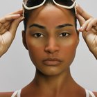 How to Reduce Facial Redness From Sunburn