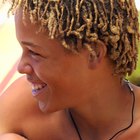 How to Moisturize Dreads After Bleaching