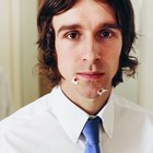 How to Stop the Bleeding From a Shaving Nick